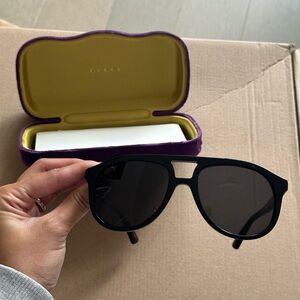Gucci 80s Monocolor Pilot Acetate Sunglasses